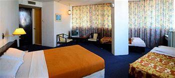 Oriental Hotel